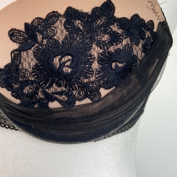 Victoria’s Secret Dream Angels Balconet Push-Up Bra Underwire Lift Lining Sz 34C - Picture 2 of 9